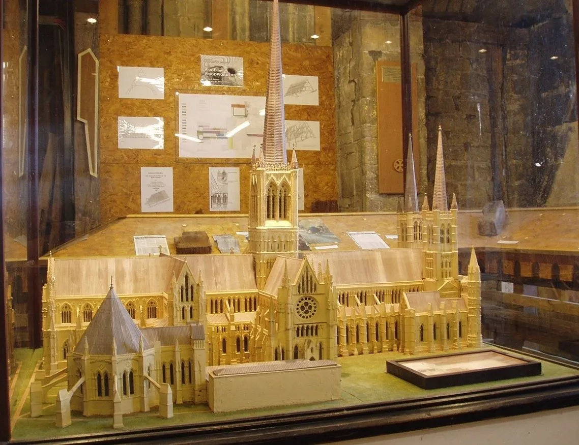 Модель Линкольнского собора