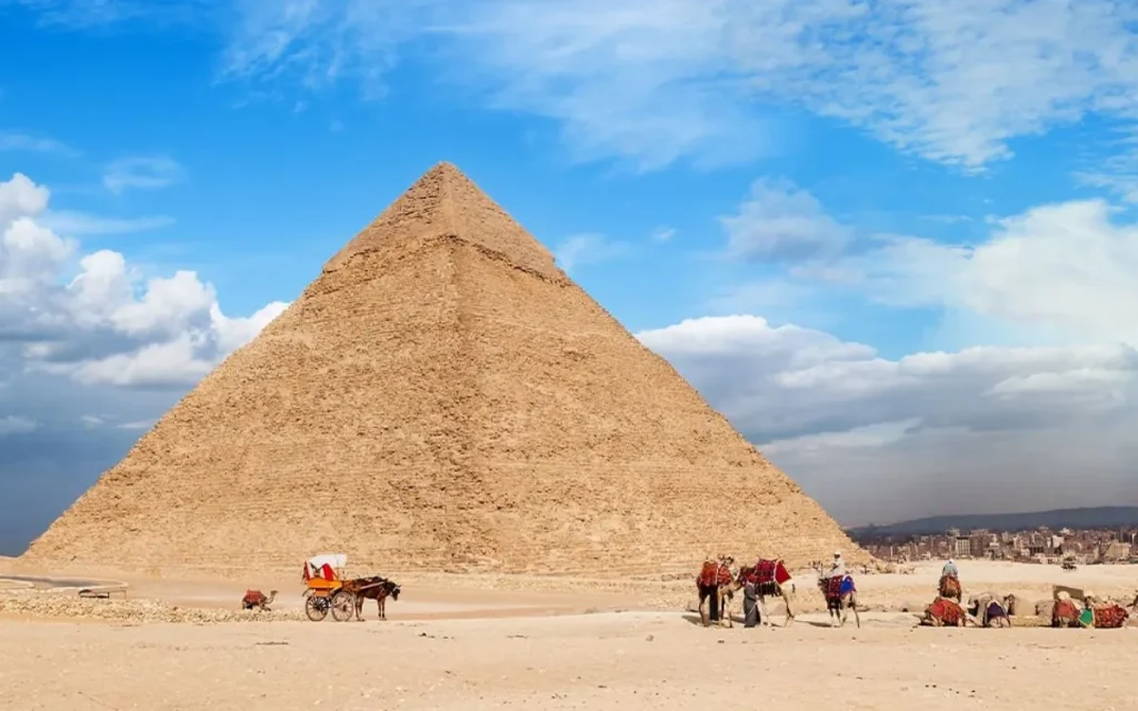 Пирамида Хеопса в Гизе
