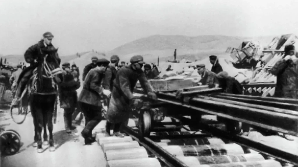 Строительство Туркестано-Сибирской магистрали