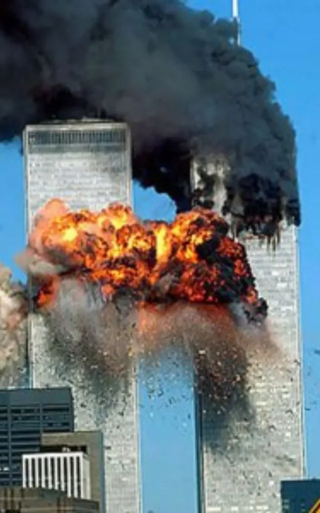 Башни близнецы во время терракта