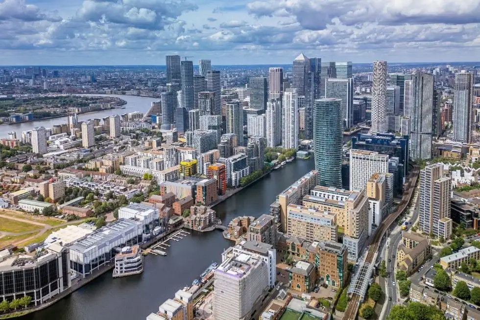 Квартал Canary Wharf в Лондоне