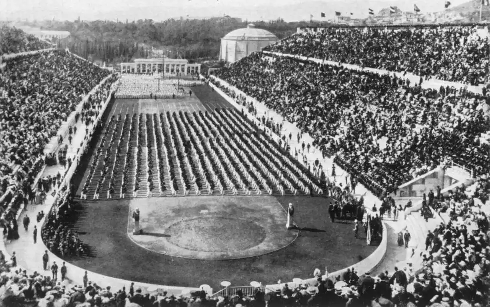 Панафинейский стадион во время первых современных Олимпийских игр 1896 года
